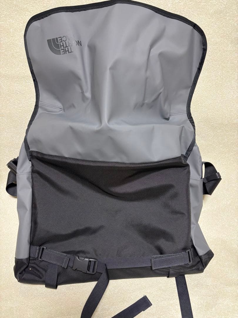 THE NORTH FACE メッセンジャーバッグ ジンクグレー　33L