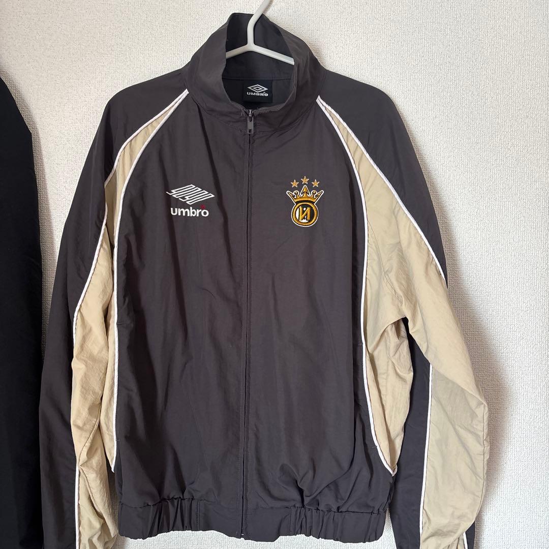 きゃめる　Umbro 9090 ナイロンジャケット