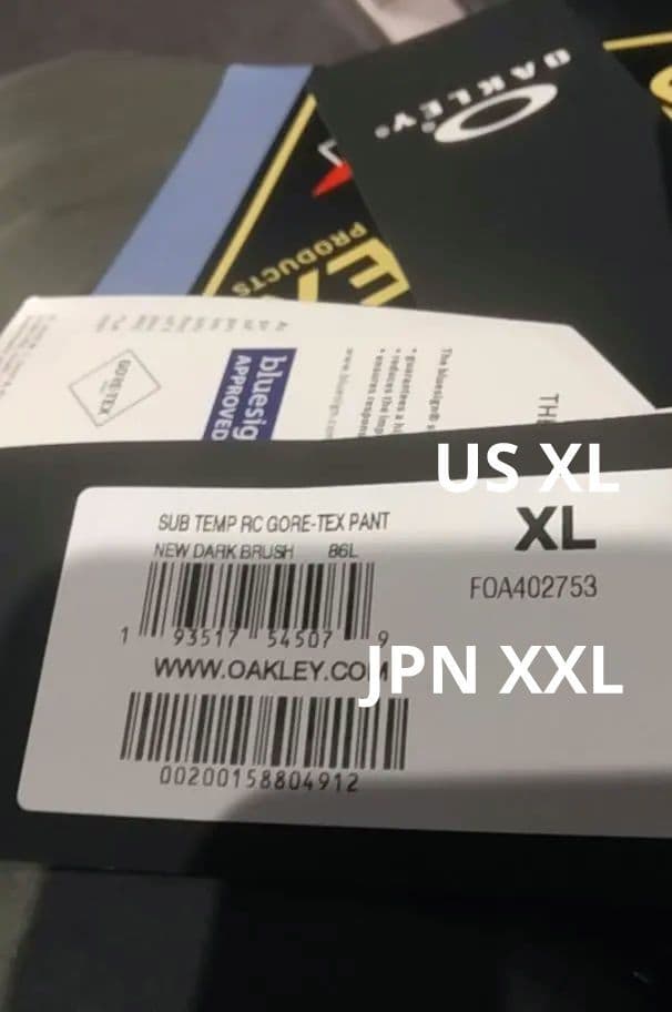 新品 OAKLEY GORE-TEX スノーボードパンツ　スキーパンツ　XXL