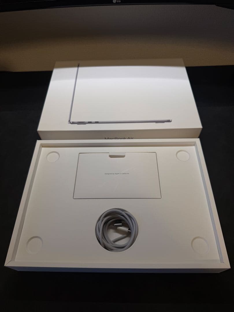 土*！様 【極美品】- Apple MacBook Air M2 スペースグレー