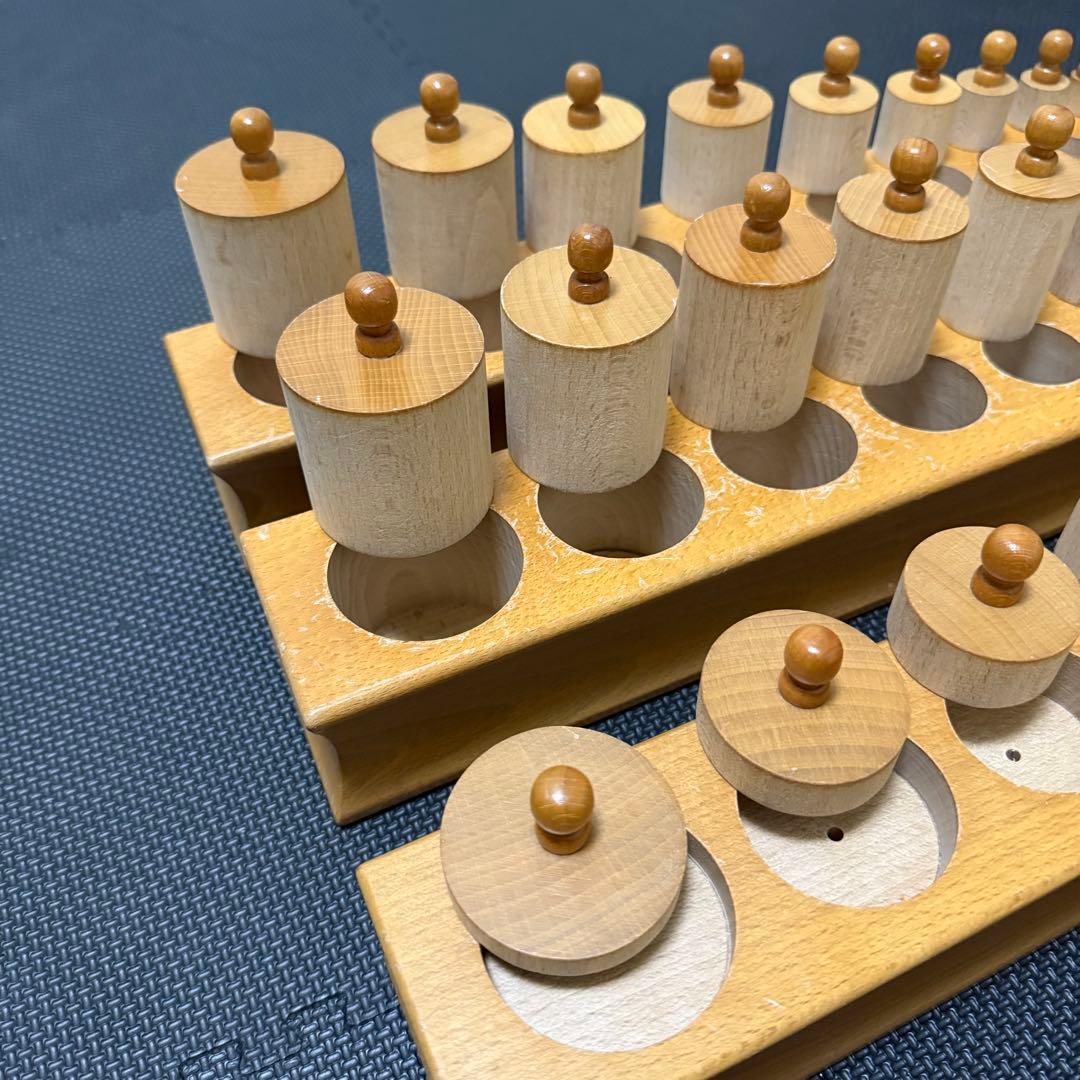 【良品】モンテッソーリ 円柱さし 木製教具｜知育玩具　集中力・手先の発達に