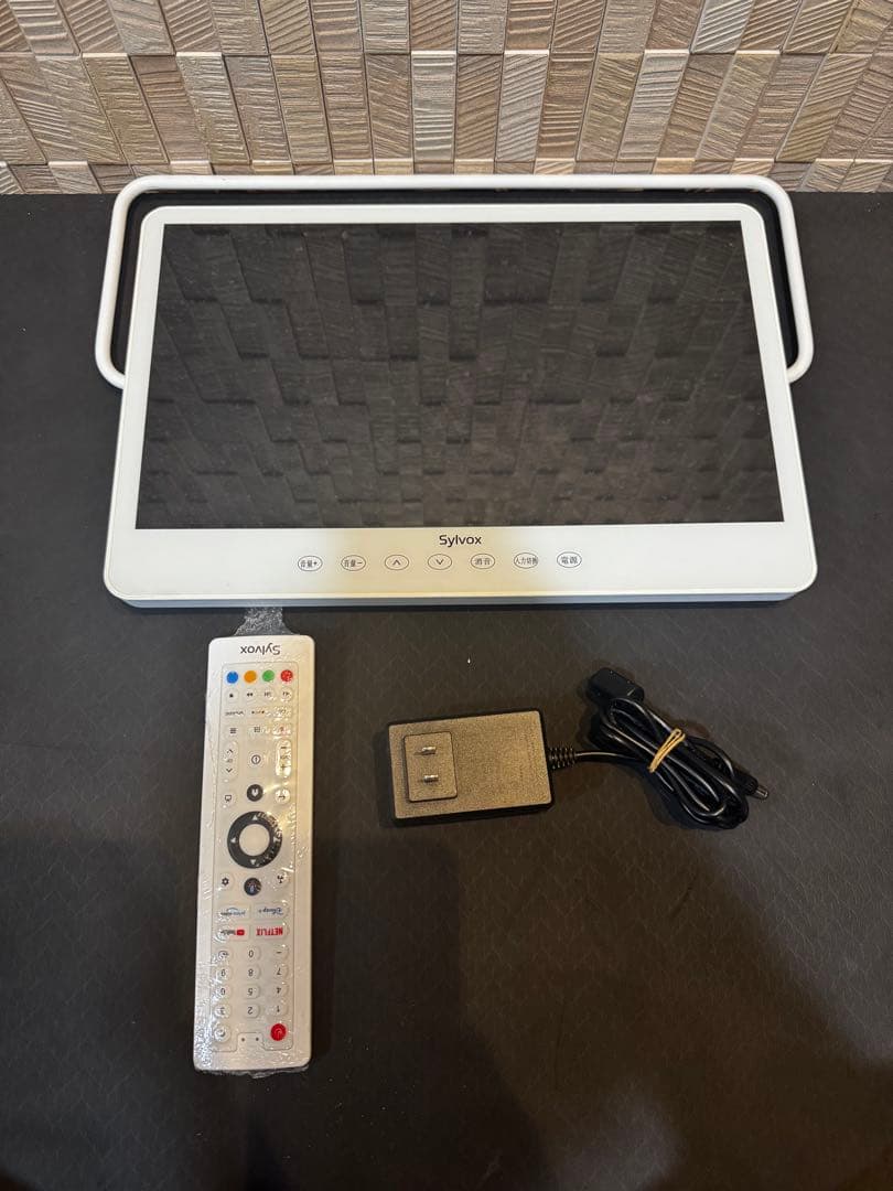 SYLVOX ポータブル防水モニター　15.6V型　ジャンク