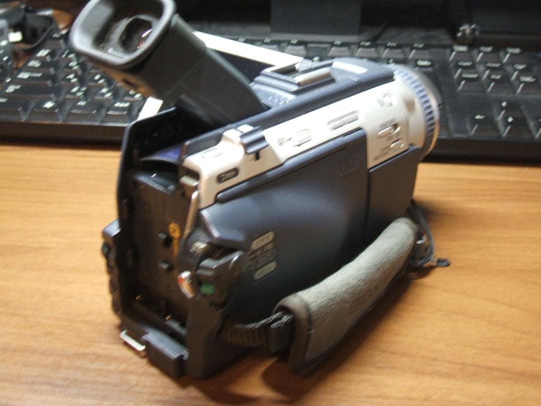 SONY DCR-TRV30 動作確認済み