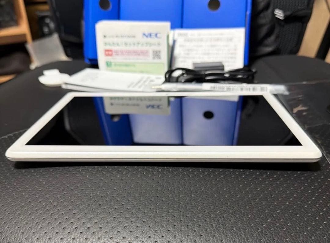 NEC LAVIE Tab E TE710/KAW 10.1 タブレット