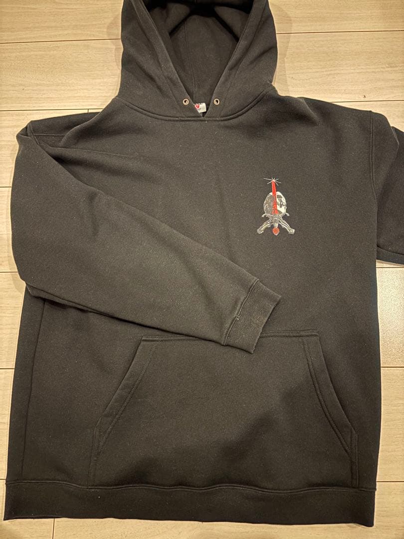 古着ヴィンテージPOWELL PERALTA スカル&ソード　パーカー　サイズM