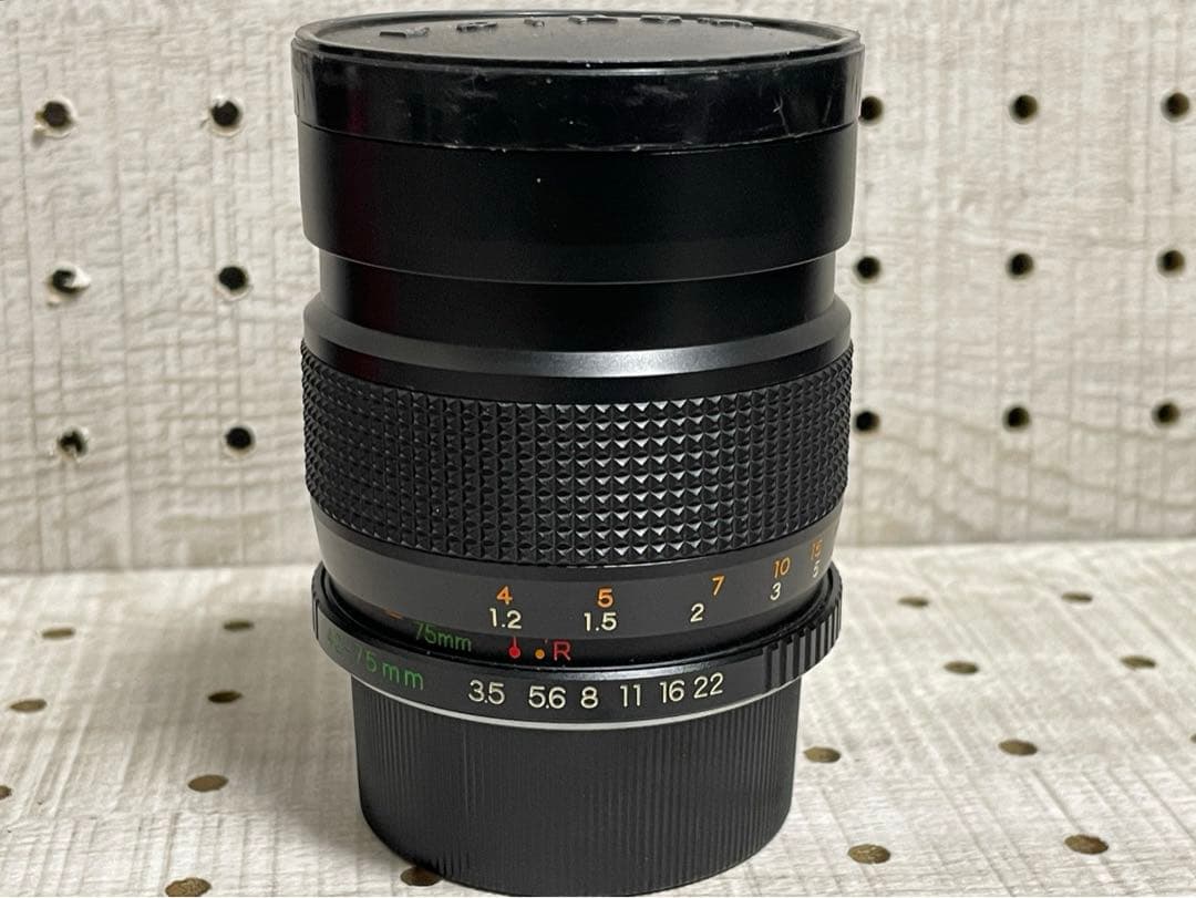 希少 YASHICA ML zoom lens 42-75 mm