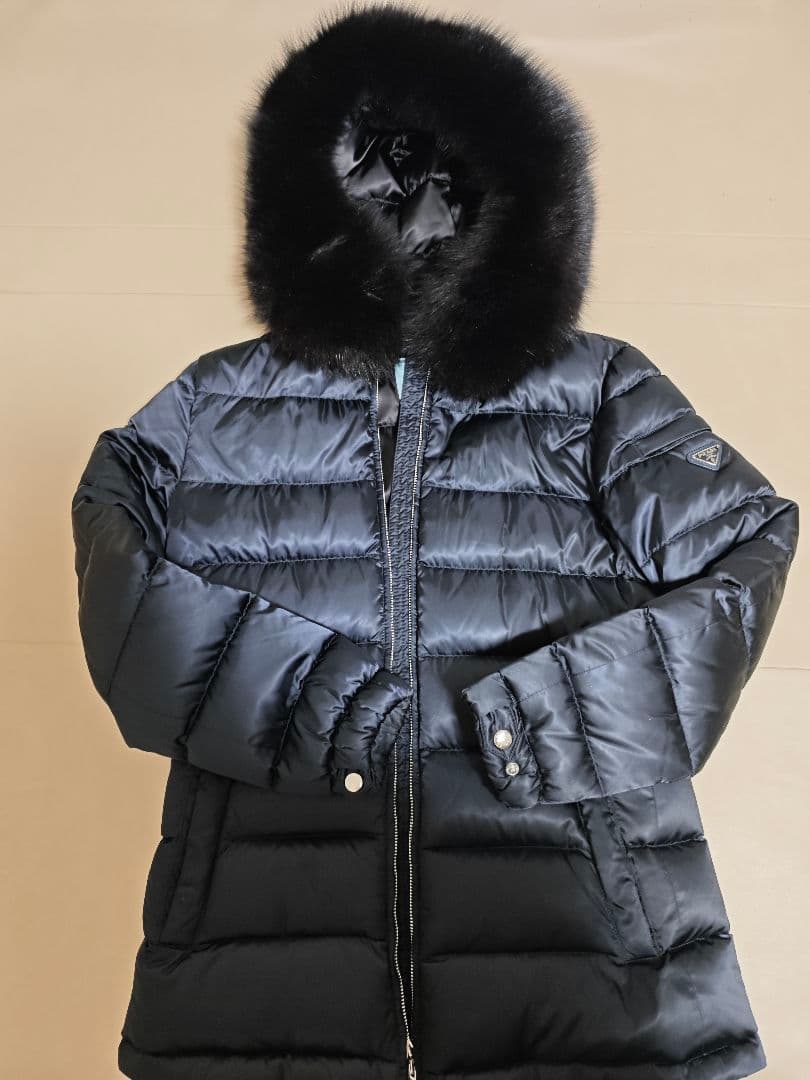 PRADA プラダ ファー ダウン 三角プレート 44