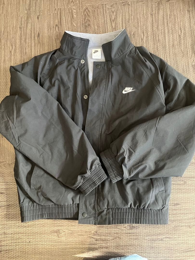 ナイキ(NIKE)(メンズ)クラブ フューチュラ ジャケット