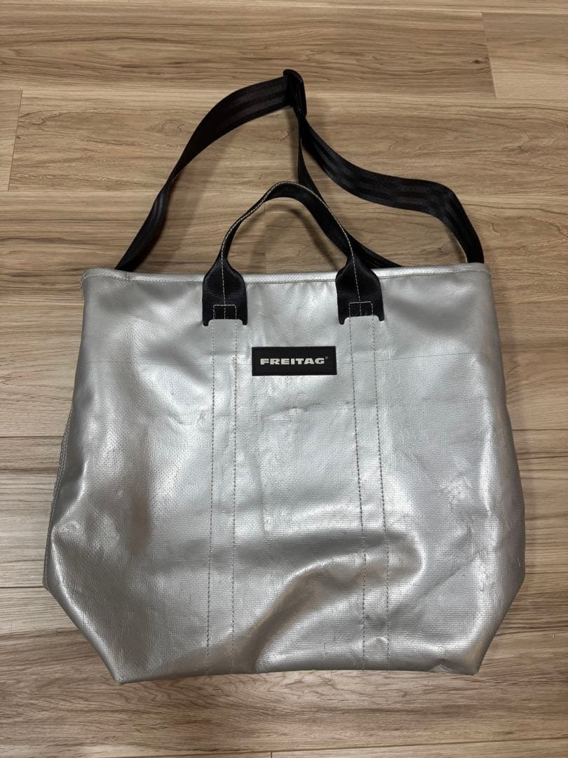 フライターグ F74 BOB トートバッグ　シルバー　グレー