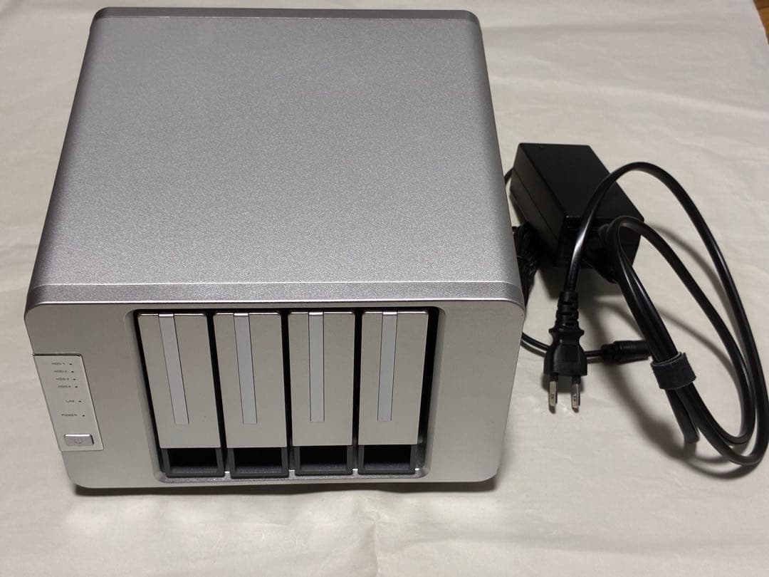 NAS Teramaster F4ー210(中古)