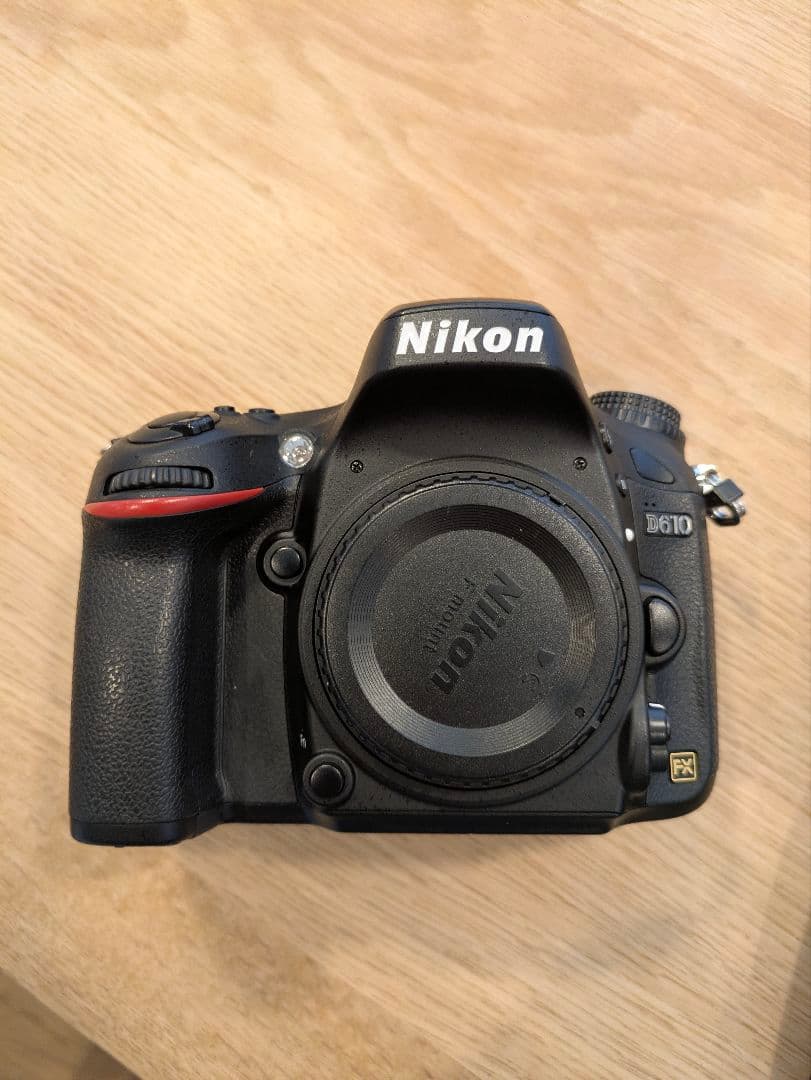 Nikon D610 本体　8824ショット　z7スト、縦グリップ付き