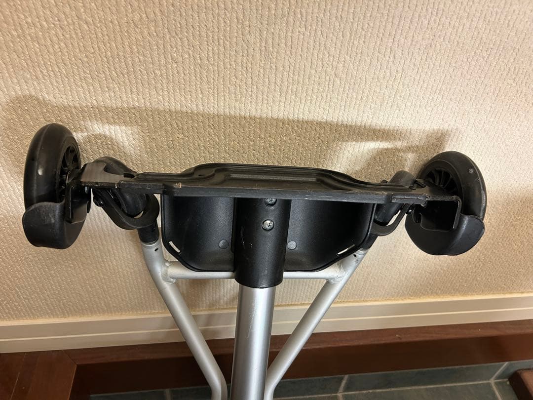 ⭐︎専用⭐︎子供を乗せれるQ-BOXキャリーカート＋トラベルポーチ