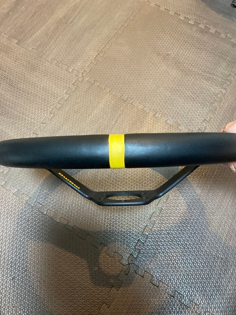 【♪】momo ステアリング ハンドル本体 黒