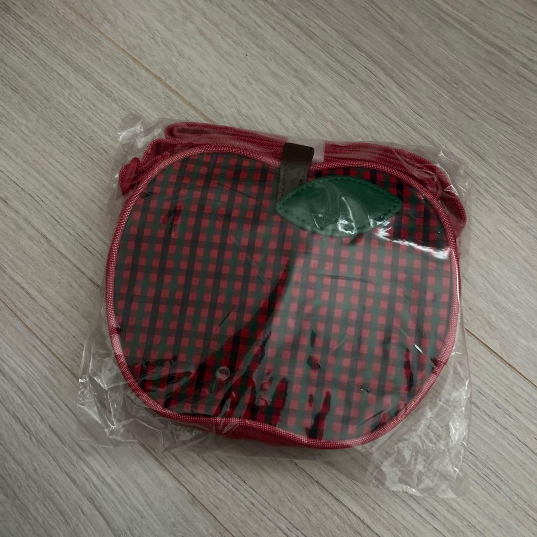 familiar リンゴ形状ショルダーバッグ