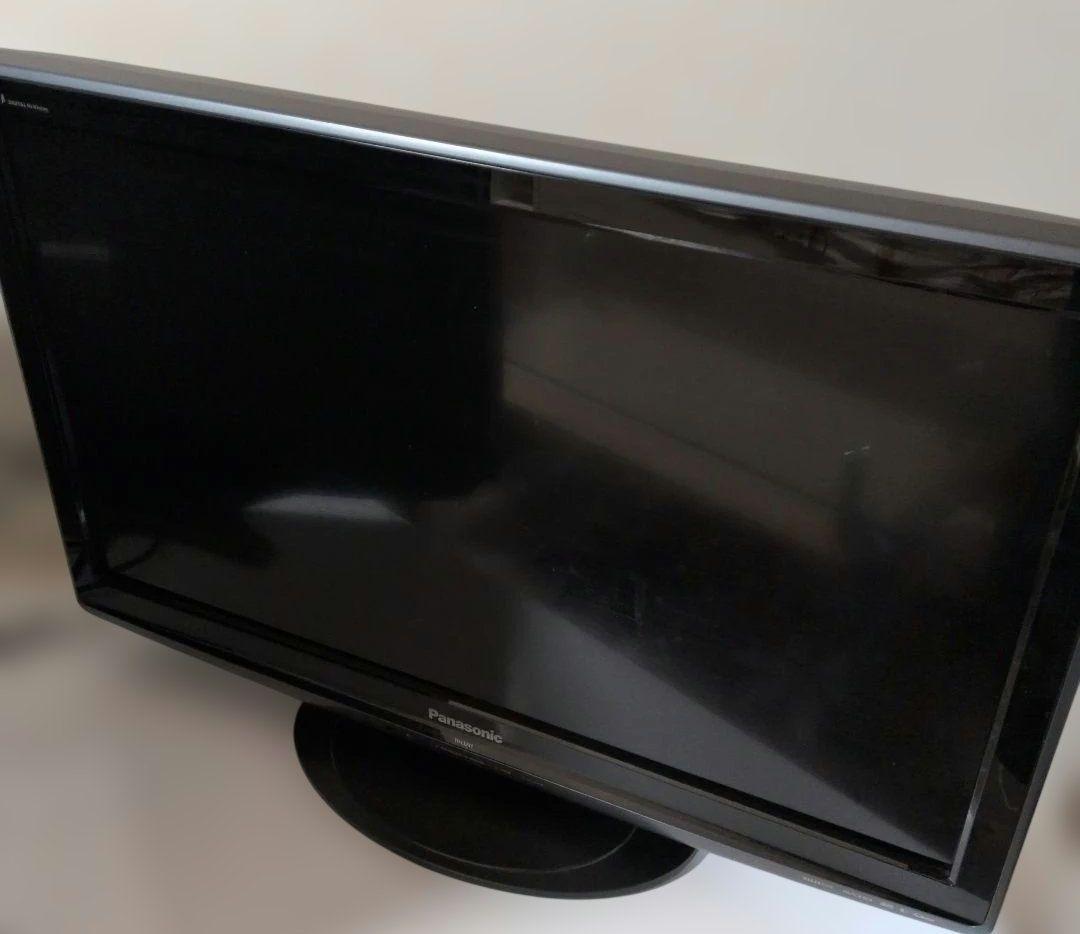 テレビ　パナソニック　32型　2009年製　B-CASカードあり　電源確認済み