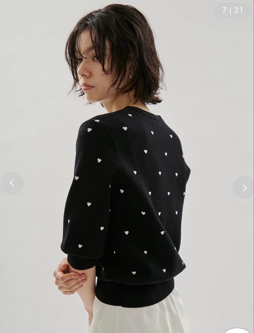 emmi 新作eco ハーフスリーブハートジャガードニット