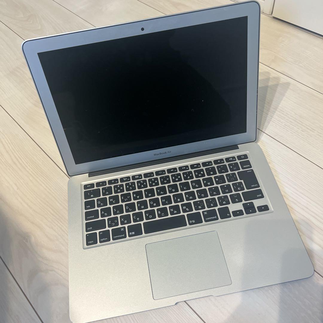 MacBook Air 13インチ 2017年　初期化済 中古品