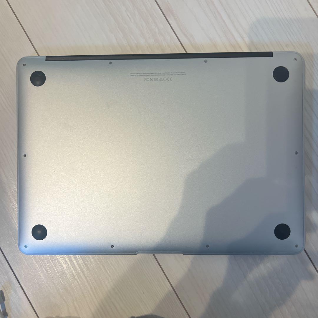MacBook Air 13インチ 2017年　初期化済 中古品