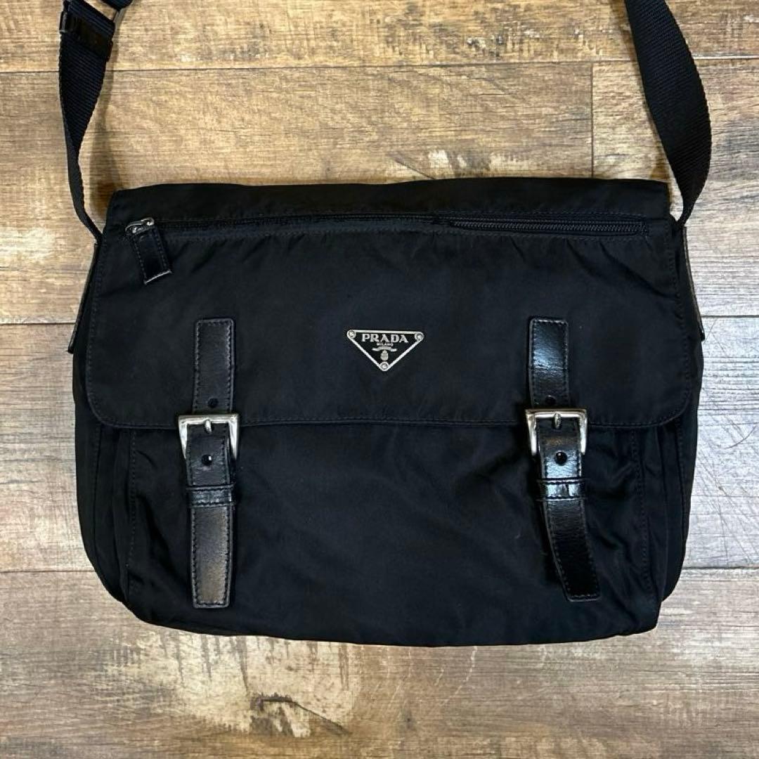 プラダ PRADA ナイロン メッセンジャーバッグ ショルダーバッグ