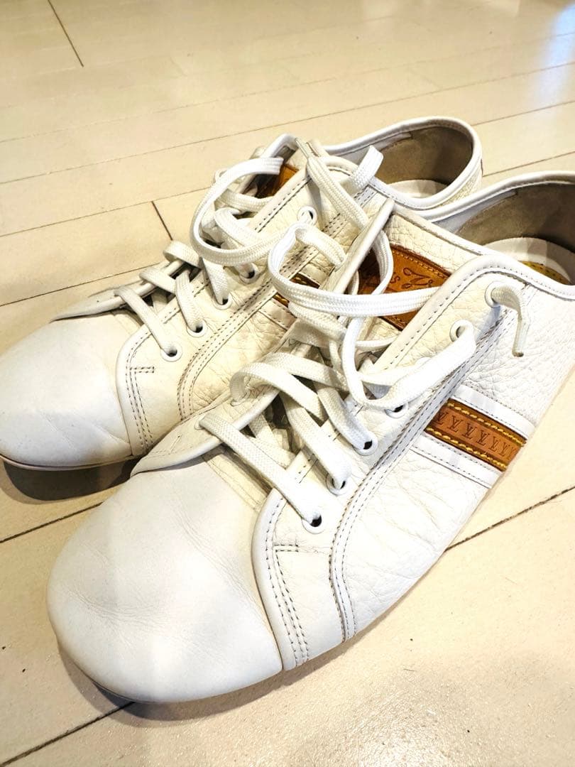 レザー スニーカー / ローカットスニーカー　モノグラム　ルイヴィトン　正規品