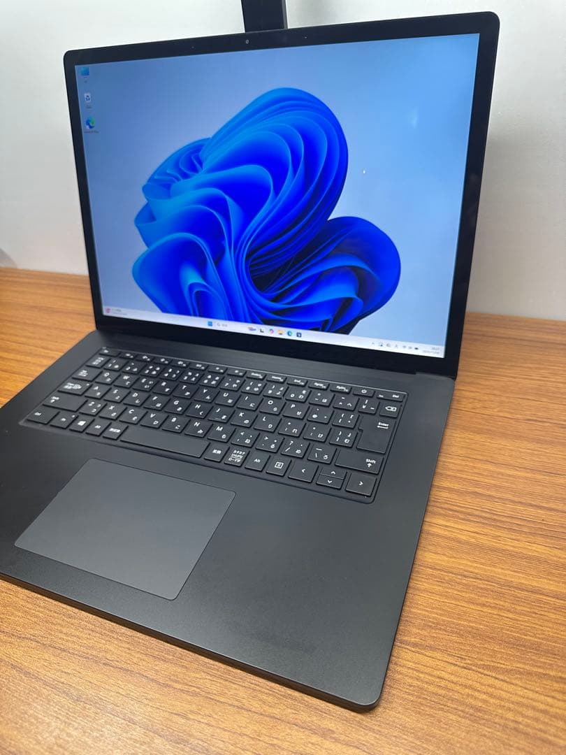 2.Surface Laptop 4 Ryzen 7 16Gb タッチパネル