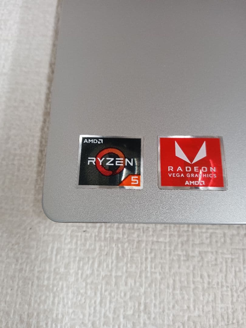 Λ Lenovo ideapad 330S-15ARR ストレージ無 8GB