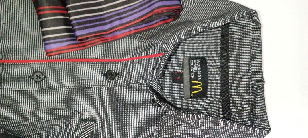 制服　ファーストフード店員　女子　ユニフォーム　学生　社員　コスプレ