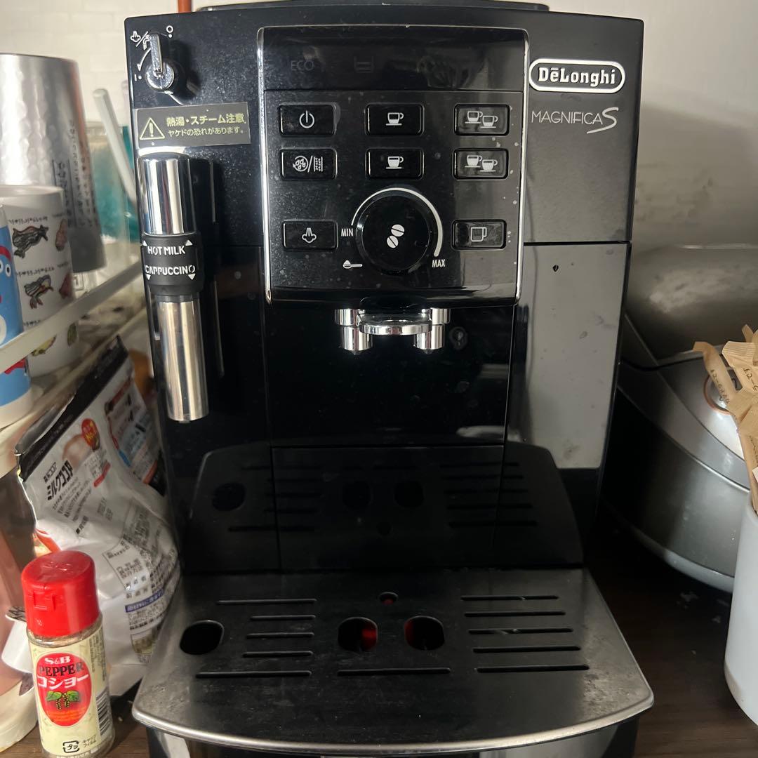 DeLonghi MAGNIFICA S コーヒーメーカー 値下げ不可