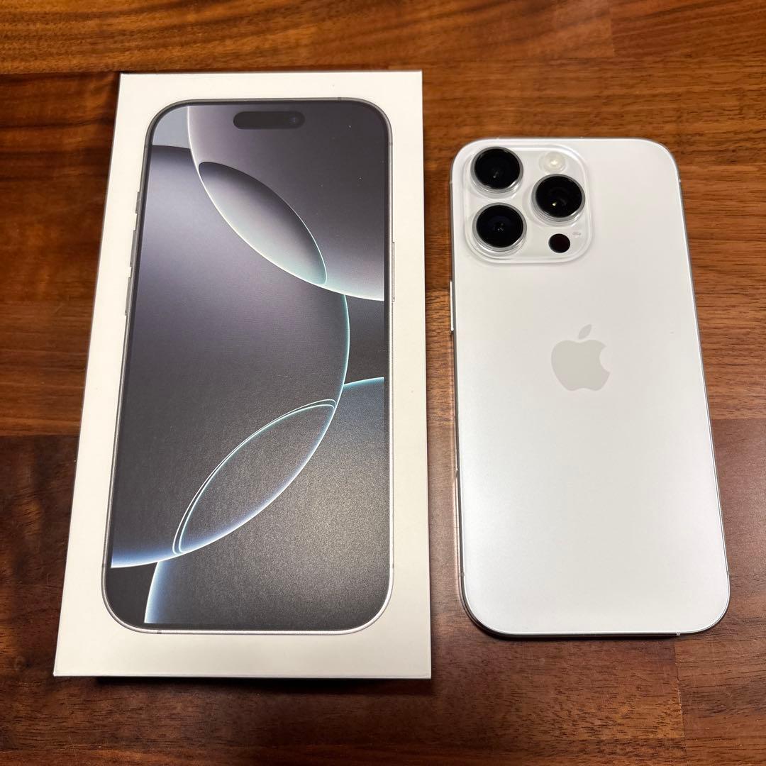 超美品 iPhone16 Pro 128GB ホワイトチタニウム 限定保証あり