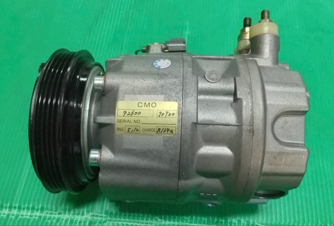 RB20エンジンのエアコンコンプレッサー リビルド品