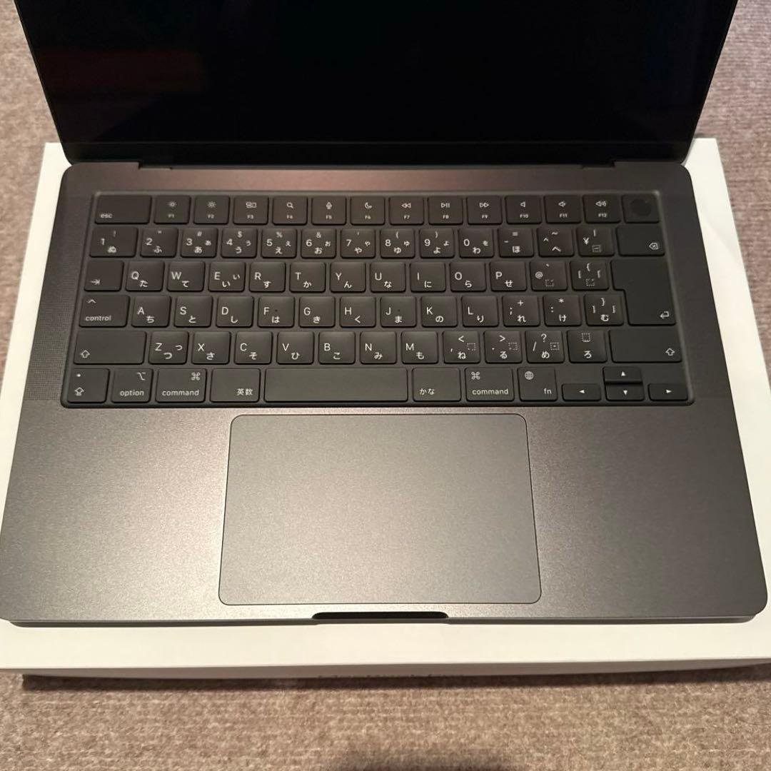 MacBook Pro 14インチ M4 1TB 24GB ブラック