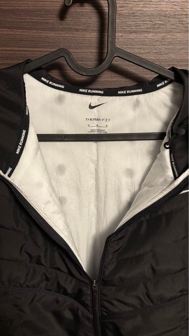 ナイキ　レペル　ランニングジャケット