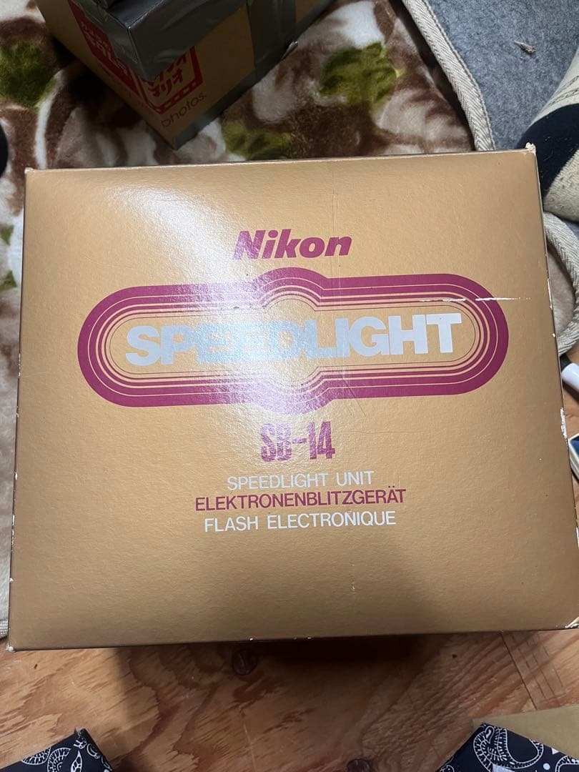 nikon 一眼レフ　フラッシュ