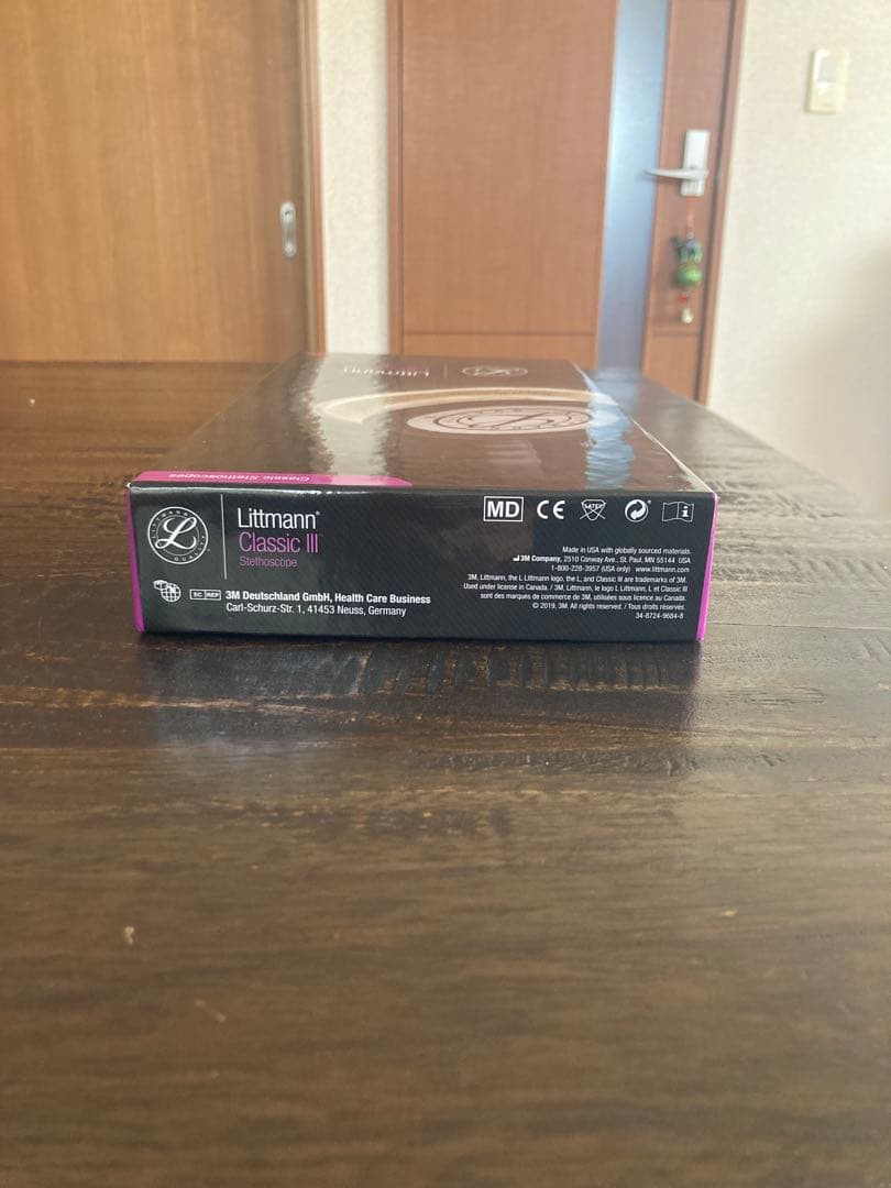 Littmann Classic III 聴診器、ケース付き。