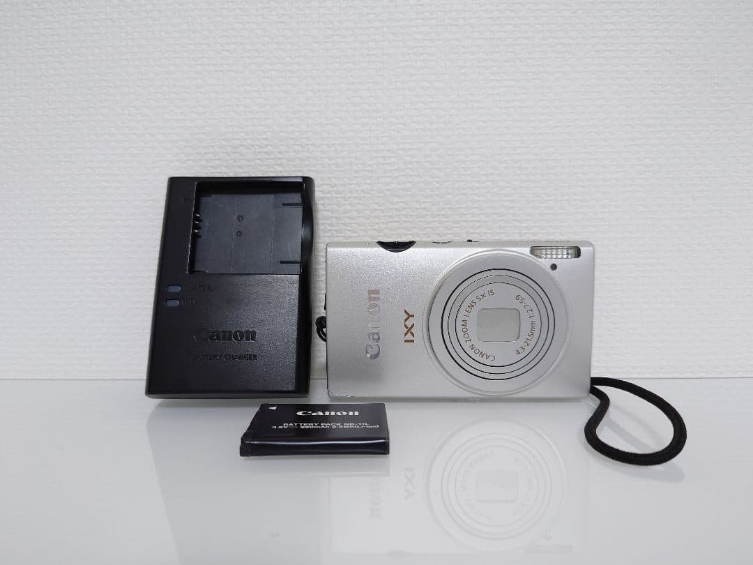 【美品】Canon IXY 220F デジタルカメラ 本体 バッテリー 充電器