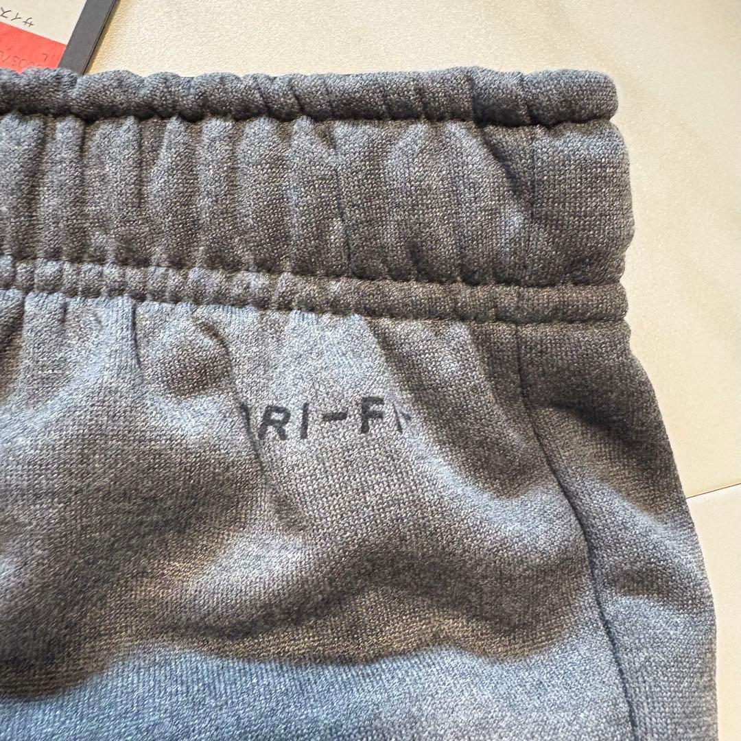 新品　NIKE ナイキ　ジャージ　セットアップ　ドライフィット　刺繍 上下