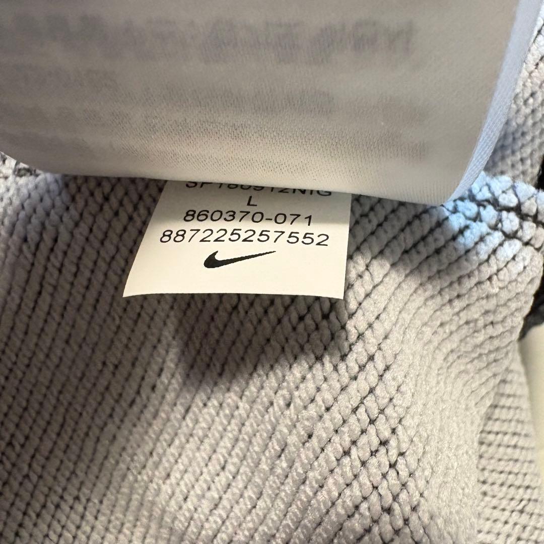 新品　NIKE ナイキ　ジャージ　セットアップ　ドライフィット　刺繍 上下