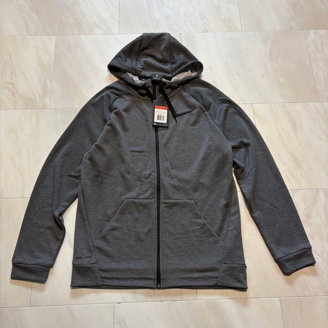 新品　NIKE ナイキ　ジャージ　セットアップ　ドライフィット　刺繍 上下