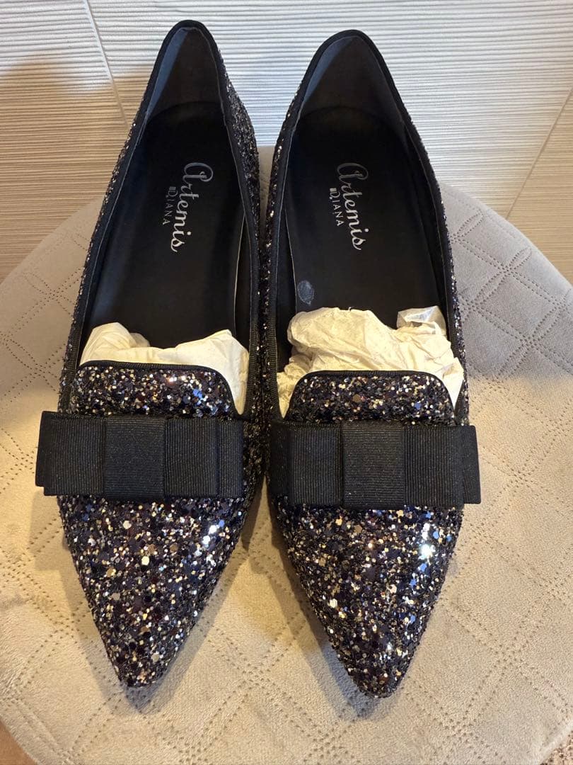 ダイアナ　グリッター ポインテッドトゥ パンプス　ブラック　新品未使用