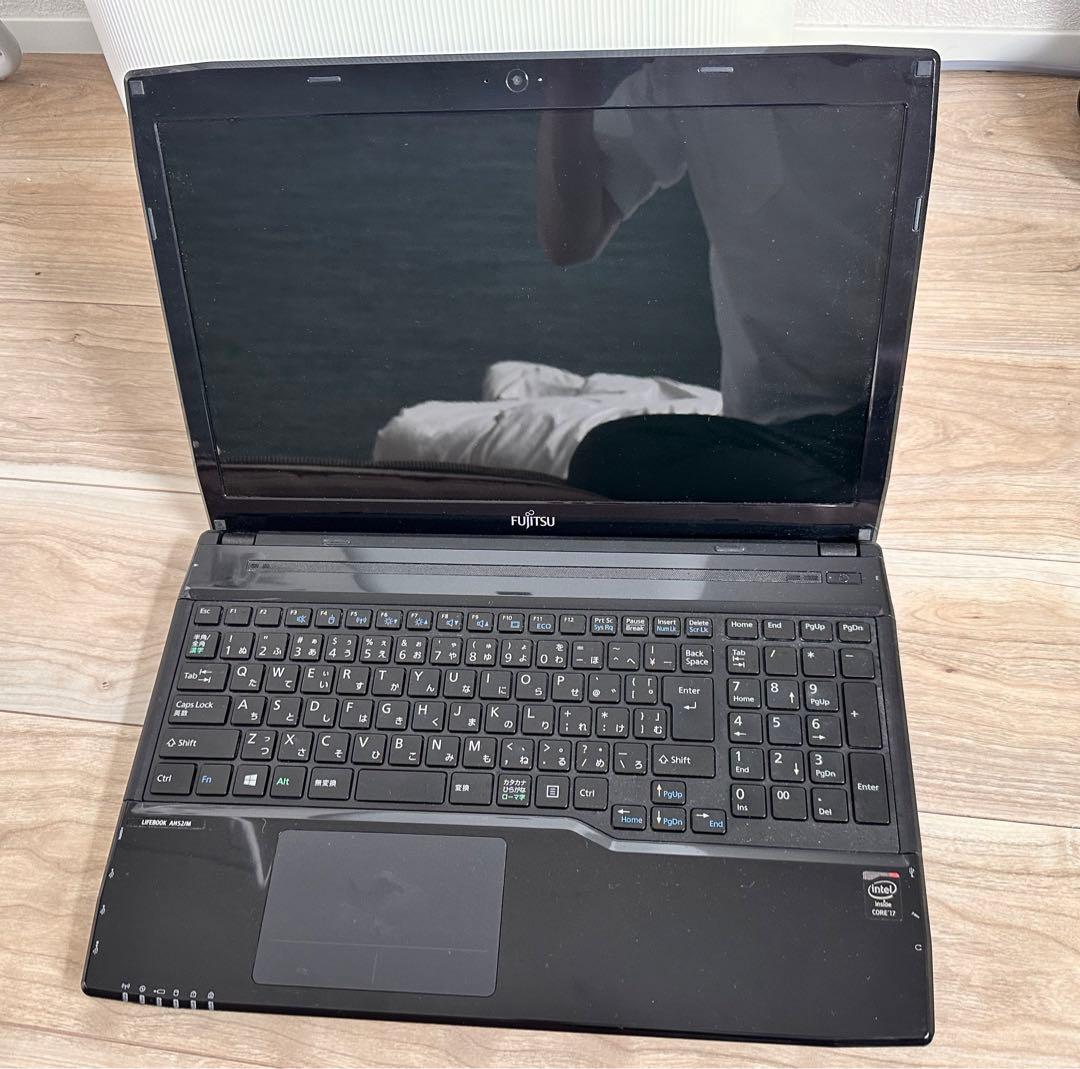 ノートパソコン　富士通　FUJITSU LIFE BOOK