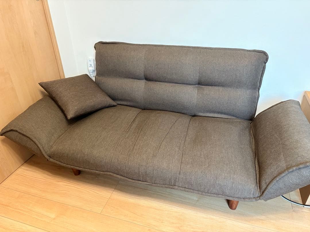 [ニトリ]2人掛けコンパクトカウチソファ・クッション付き