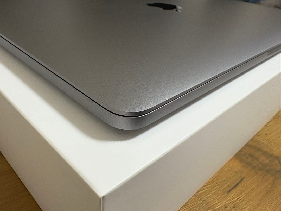 Apple MacBook Pro 13-inch M1 2020 本体 外箱付