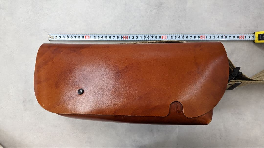 Uni&co ユニアンドコー メッセンジャーバッグ(S) キャメル