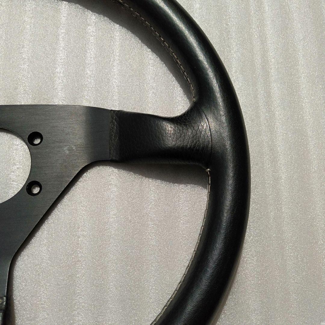 momoステアリング V35 KBA70068（ハンドル）