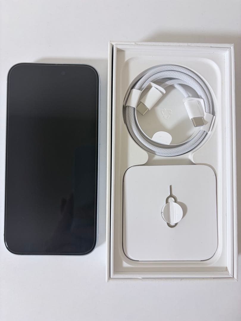 Apple iPhone 15 ブルー 本体　ゆめ