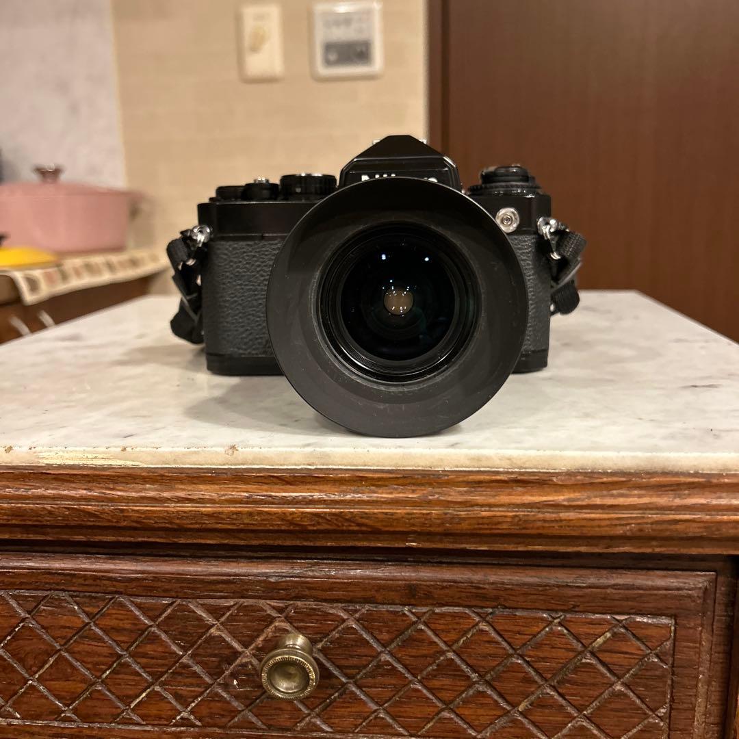 Nikon FE、28mm f2.8 レンズ