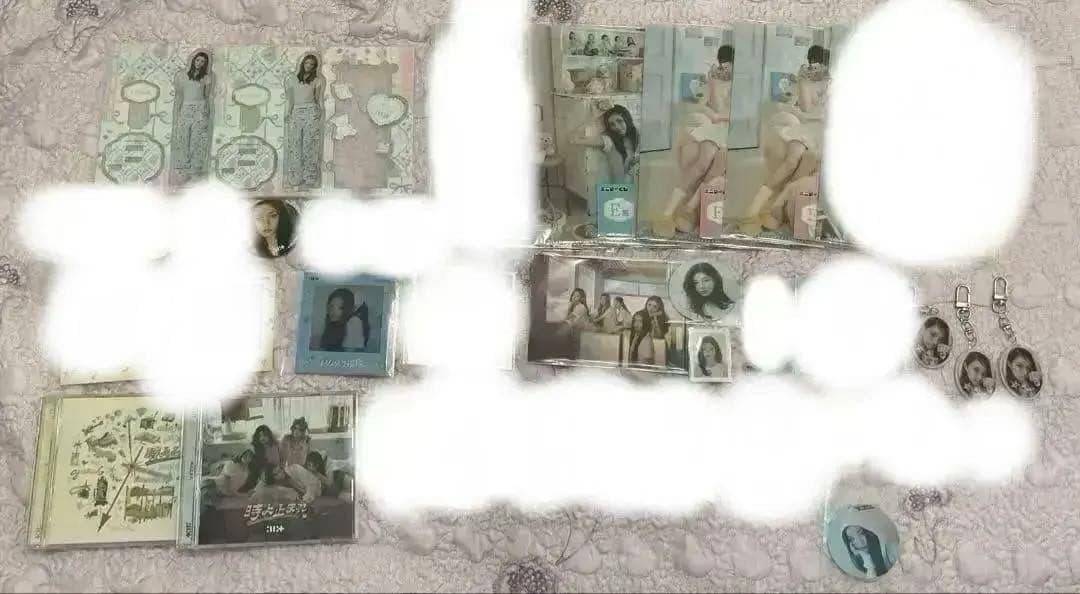 ILLIT ウォンヒ ミンジュ イロハ ユナ モカ 缶バッジ トレカ アクスタ