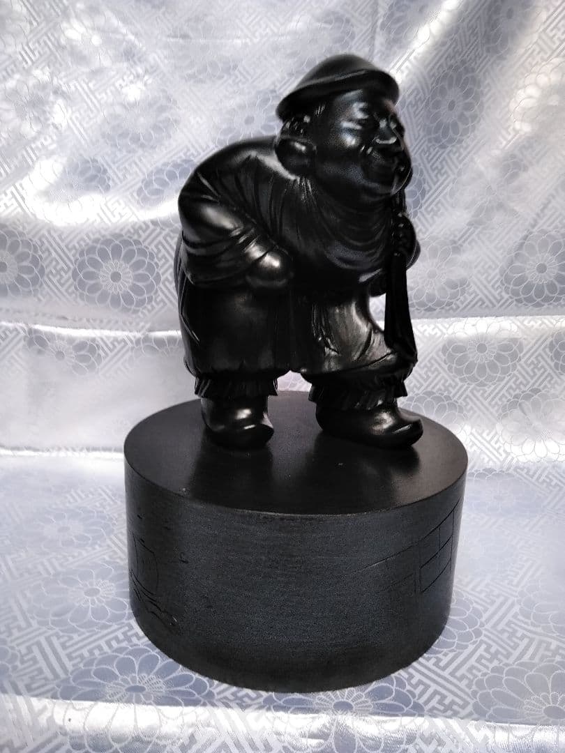 走り大黒天　木彫り