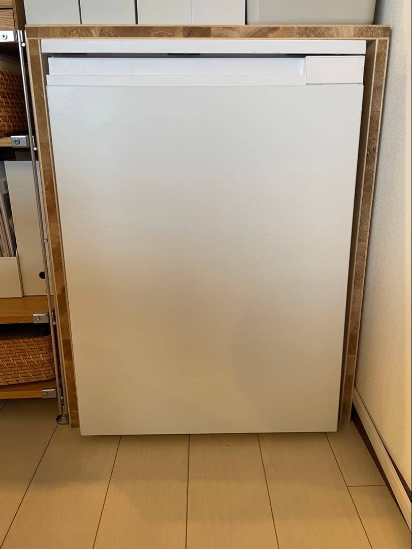 スキマックス 冷凍庫 66L IUSN-7A-W