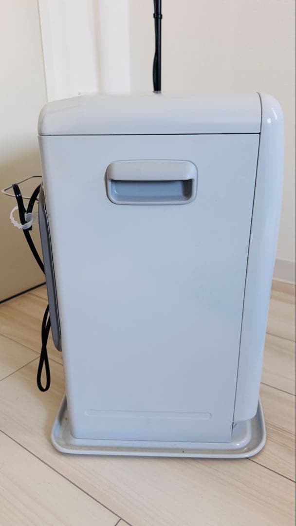 石油ファンヒーター FWY-32R3 ホワイト